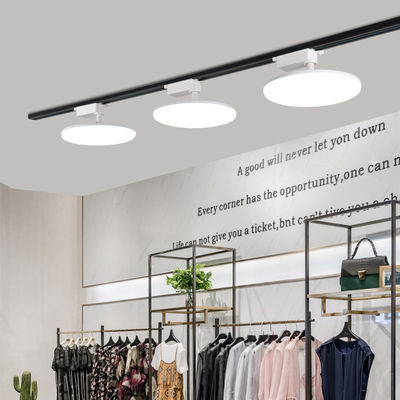 LED Track Light Spotlight Rozproszone światło Sklep komercyjny Typ kolei Wypełnienie światła Odzież Sklep na żywo Trójkolorowy